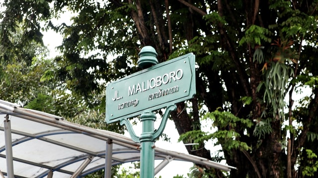 Penanda jalan Malioboro Foto: Helinsa Rasputri/kumparan