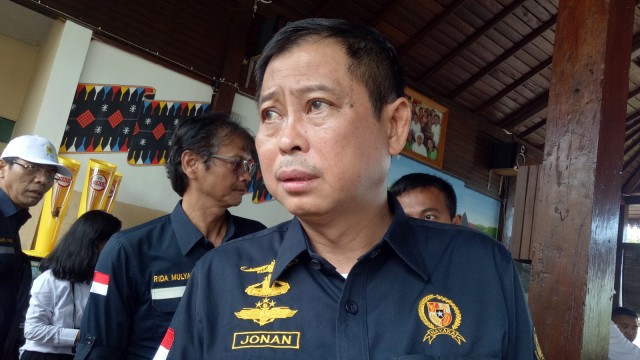 Menteri ESDM, Ignasius Jonan, saat ditemui di Rumah Makan Eksotis Manggarai NTT. Foto: Resya Firmansyah/kumparan