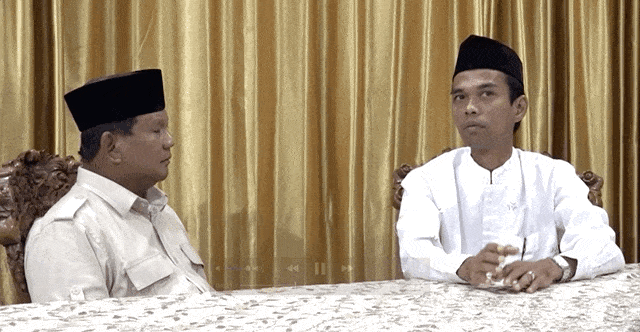 Prabowo Subianto bertemu dengan Ustaz Abdul Somad (UAS) membincangkan kondisi umat dan Pemilu Foto: Dok. BPN
