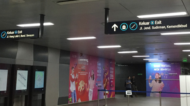 Suasana didalam salah satu Stasiun MRT Jakarta. Foto: Elsa Olivi Karina/kumparan