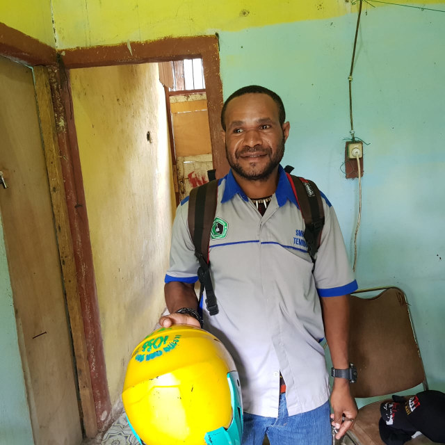 Panki Kahang, pria asal Papua Nugini. Foto: Paul/balleo-kumparan
