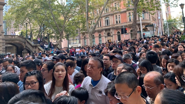 Antrean warga di Town Hall Sydney untuk mencoblos. Foto: Dok. Istimewa