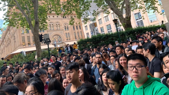 Antrean warga di Town Hall Sydney untuk mencoblos. Foto: Dok. Istimewa