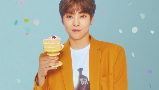 Xiumin EXO untuk fanmeeting  pertamanya 'Xiuweet Time' (Foto: SM Entertainment)