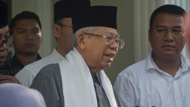 Ma'ruf Amin di kediamannya Jalan Situbondo, Jakarta, Kamis (18/4/2019). Foto: Irfan Adi Saputra/kumparan