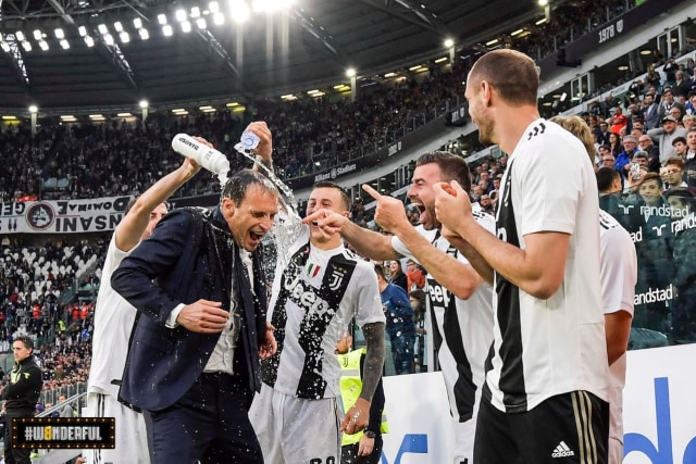               Perayaan Dini Scudetto Kedelapan Kali Berturut-turut Juventus (Sumber : @juventusfc)