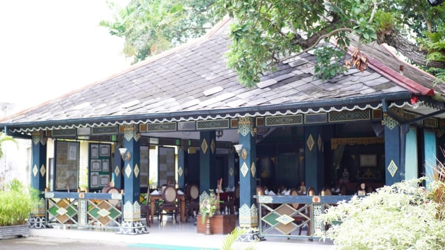 Bale Raos Kraton. Foto: Azalia Amadea/kumparan