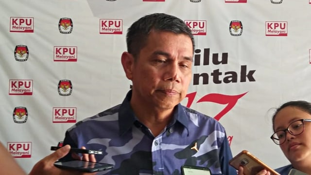 Sekjen partai Demokrat, Hinca Pandjaitan berbicara dengan awak media. Foto: Fadjar Hadi/kumparan