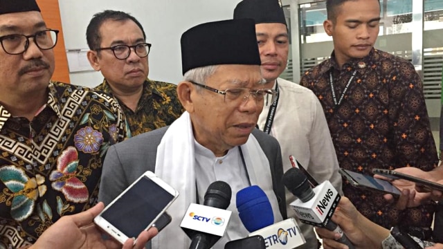 Calon wakil presiden nomor urut 01 Ma'ruf Amin berbicara kepada awak media seusai rapim MUI. Foto: Rafyq Alkandy Ahmad Panjaitan/kumparan