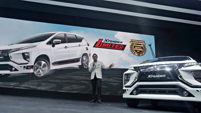 Peluncuran mobil Xpander Limited Indonesia Internasional Motor Show (IIMS) di jiexpo kemayoran, Jakarta, Kamis (25/4). Foto: Irfan Adi Saputra/kumparan