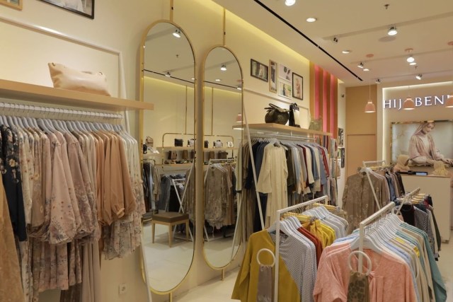 red and pink tie dye shirt