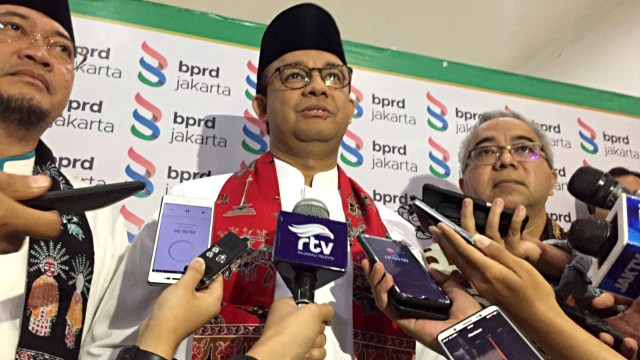 Gubernur DKI Jakarta, Anies Baswedan saat di wawancarai dalam acara Launching Fiscal Cadaster PBB-P2 di Gedung BPRD, Jakarta Pusat. Foto: Ferry Fadhlurrahman/kumparan