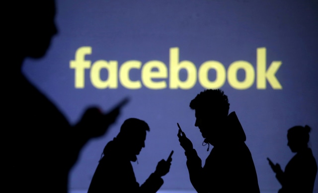 Ilustrasi pengguna Facebook. Foto: Reuters