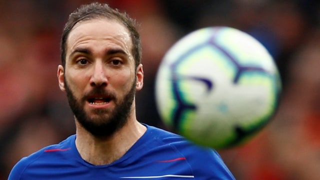 Eks Penyerang Chelsea, Gonzalo Higuain. Foto: Reuters