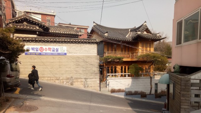 Kawasan Buckhon Hanok Village, Seoul, Korea Selatan. Foto: Khiththati/acehkini