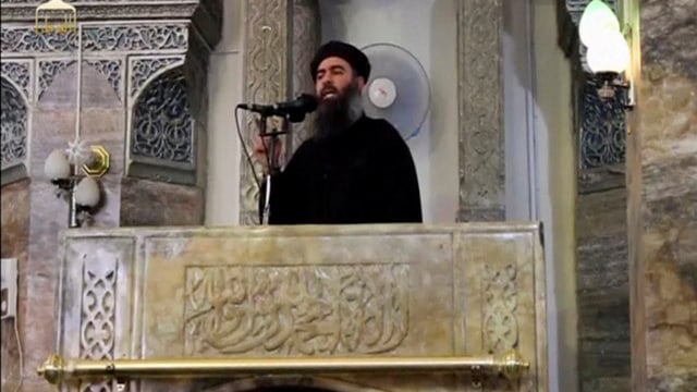 Seorang pria mengaku sebagai pemimpin ISIS Abu Bakr al - Baghdadi, gambar diambil pada 5 Juli 2014. Foto: Reuters