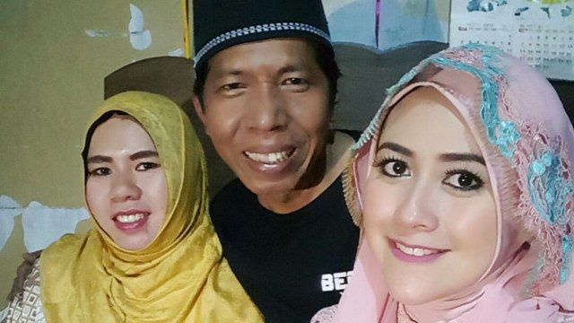 Kiwil dan kedua Istrinya, Rochimah serta Meggy. Foto: Instagram/meggykiwil
