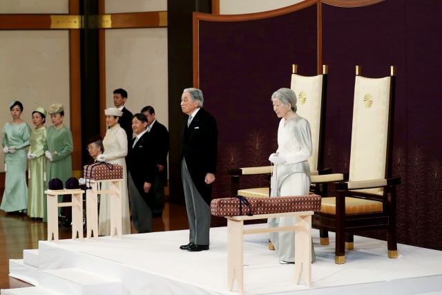 Kaisar Jepang Akihito menghadiri upacara turun tahta di Istana Kekaisaran di Tokyo, Jepang, Selasa (30/4). Foto: STR / JAPAN POOL / AFP