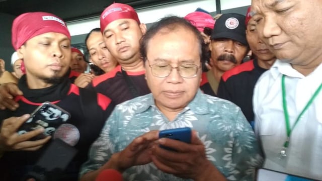 Rizal Ramli di perayaan May Day di Lapangan Tennis Indoor, Senayan. Foto: Andesta Herli/kumparan