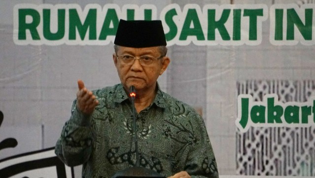 Sekjen MUI Anwar Abbas memberikan sambutan saat acara penggalangan dana untuk pembangunan Rumah Sakit Indonesia Hebron Palestina di Hotel Grand Cempaka, Jakarta, Kamis (1/5). Foto: Nugroho Sejati/kumparan