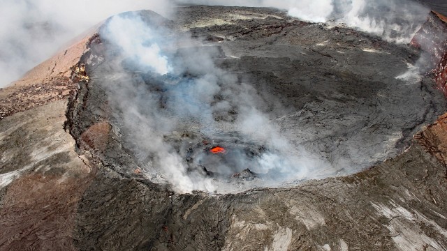 Kawah Gunung Kilauea. Foto: Tommy Beatty via pixabay.