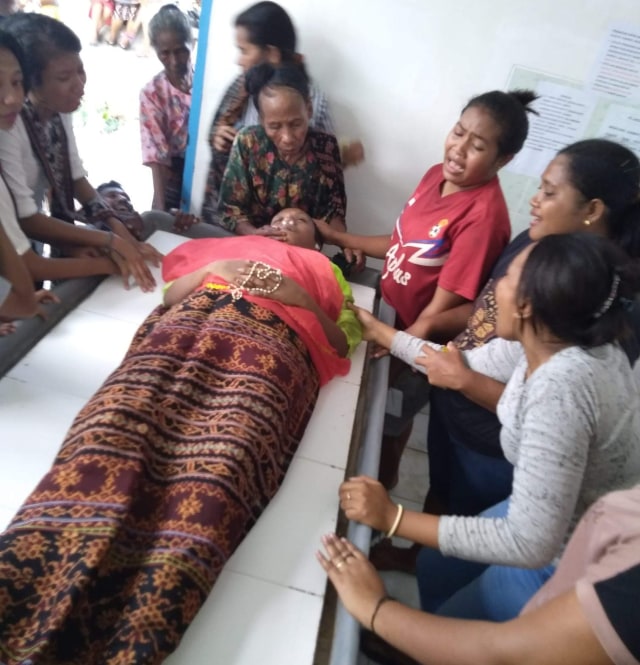 Anggota PPS Desa Blatatatin, Kecamatan Kangae, Kabupaten Sikka yang meninggal dunia pada Minggu (5/5) pagi.Sumber foto : Istimewa.
