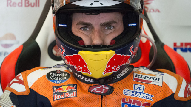 Jorge Lorenzo di Sirkuit Jerez saat mengikuti sesi latihan bebas GP Spanyol 2019. Foto: JORGE GUERRERO/AFP
