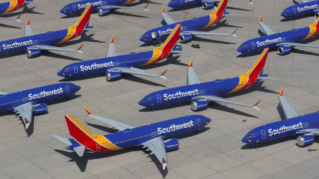 Boeing 737 Max milik Southwest Airlines yang dilarang terbang Foto: Reuters/Mike Blake