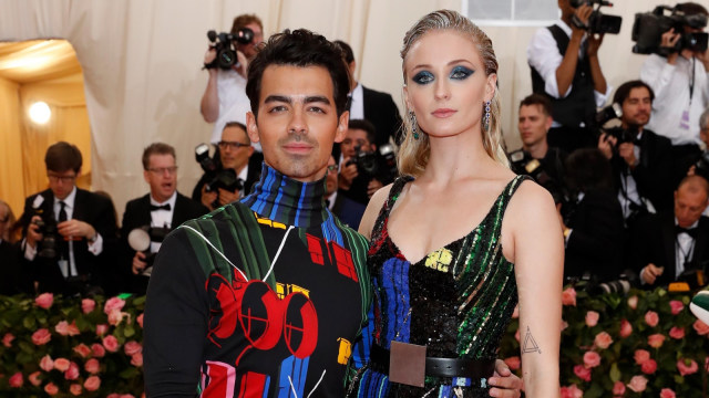 Sophie Turner & Joe Jonas di Met Gala 2019. Foto: REUTERS/Andrew Kelly