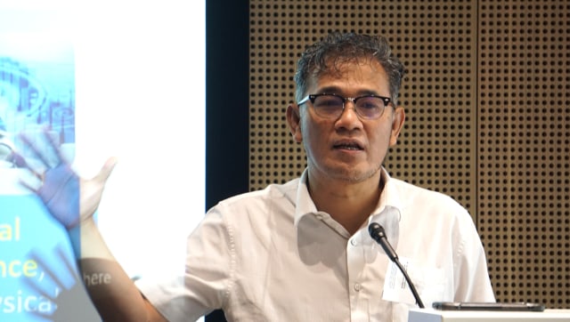 Budiman Sudjatmiko saat diwawancara di kantor Google Indonesia, Jakarta, Sabtu (4/5). Foto: Nugroho Sejati/kumparan