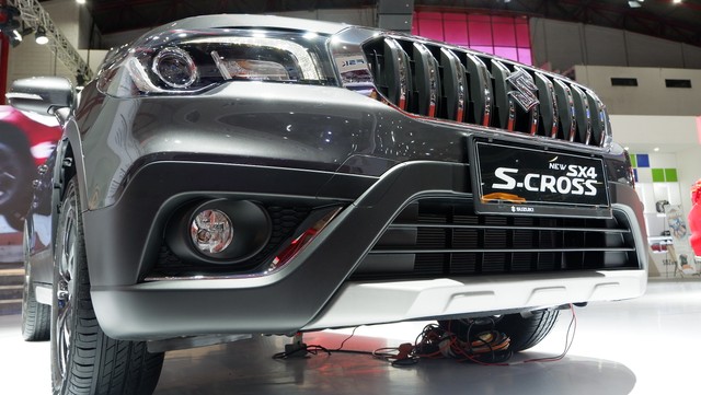 Suzuki SX4 S-Cross Foto: Aditya Pratama Niagara/kumparan
