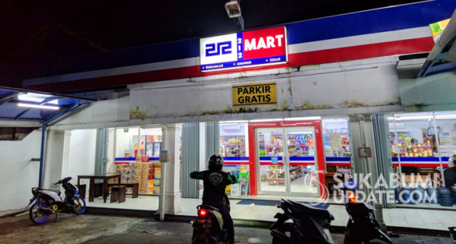 212 Mart yang berlokasi di Jalan Raya Cisaat RT 04/01, di Desa Cisaat, Kecamatan Cisaat, Kabupaten Sukabumi. (Sumber Foto: CRP 1).