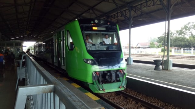 Ilustrasi Kereta Bandara Internasional Yogyakarta. Foto: Wiji Nurhayat/kumparan