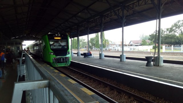 Ilustrasi Kereta Bandara Internasional Yogyakarta. Foto: Wiji Nurhayat/kumparan