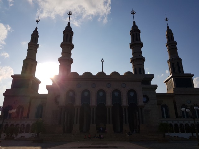 Masjid Islamic Center Samarinda | Photo by Charles (Karja.id)
