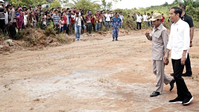 Presiden Jokowi saat tiba di Kabupaten Gunung Mas. Foto: Dok. Biro Sekretariat Pers Presiden