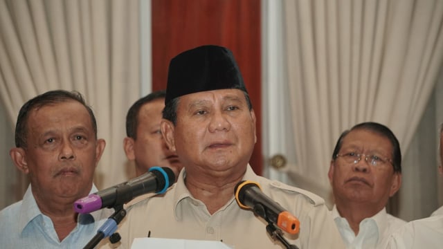 Konferensi pers Prabowo Subianto dan BPN di kediaman Prabowo, Jalan Kertanegara, Jakarta, Rabu (8/5). Foto: Nugroho Sejati/kumparan