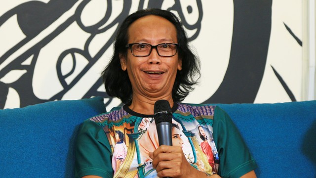 Aktor Film Si Doel The Movie 2, Mandra, saat berkunjung ke kumparan. Foto: Aditia Noviansyah/kumparan