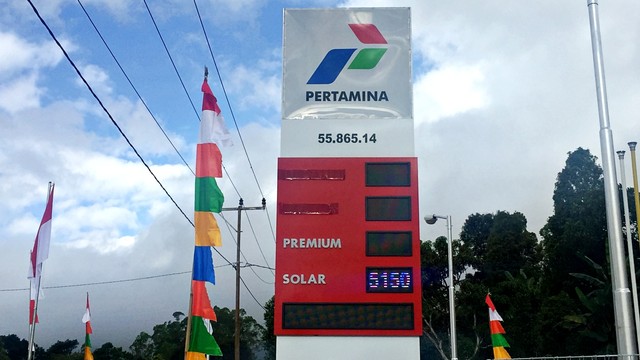 Iliustrasi papan totem SPBU Pertamina. Foto: Ema Fitriyani/kumparan