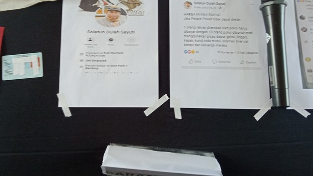 Barang bukti ujaran kebencian Solatun. (Ananda Gabriel)