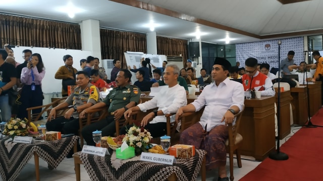 Rekapitulasi KPU Jawa Tengah. Foto: Afiyati Tsalitsati/kumparan