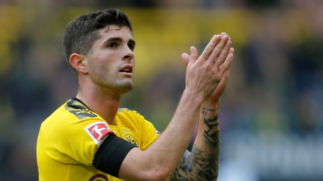 Christian Pulisic dalam partai kandang terakhirnya di Signal Iduna Park. Foto: Reuters/Leon Kuegeler