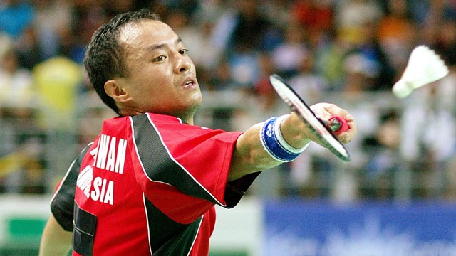 Hendrawan di semifinal Asian Games 2002. Foto: AFP PHOTO/Yoshikazu TSUNO