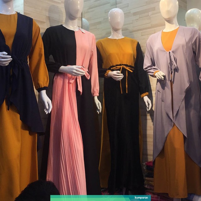 Tren Gamis Sabyan Jelang Lebaran 2019 di Pasar Tanah Abang. Foto: Nurul Nur Azizah/kumparan