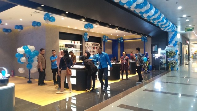 Outlet resmi Samsung di Malang Olimpic Garden (MOG), Kota Malang, mengusung tema Samsung Experience Store. (foto: Rezza Do'a Lathanza/Tugu Malang).