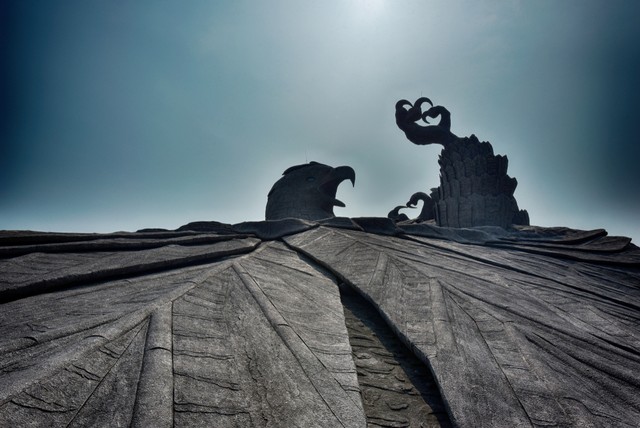 Menurut legenda, Jatayu Nature Park berlokasi di tempat matinya tokoh Jatayu Foto: Shutter Stock