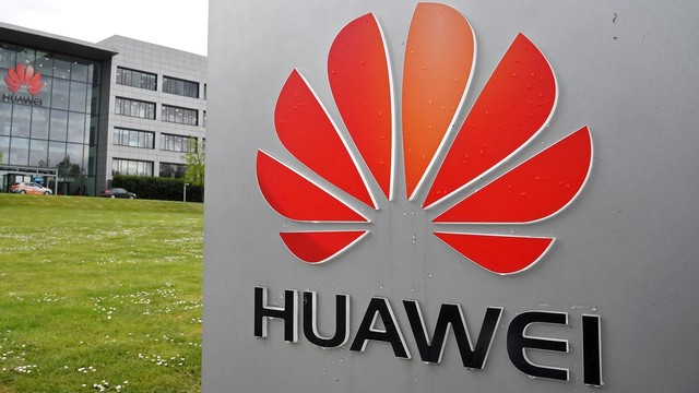 Perusahaan teknologi Huawei. Foto: Toby Melville/Reuters