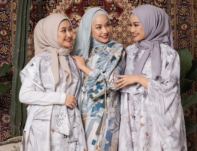 Koleksi printed dari Hijabenka Foto: Hijabenka