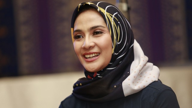 Artis Maudy Koesnaedy saat hadir di launcing poster film Iqro My Universe di Dharmawangsa, Jakarta, Rabu, (22/5). Foto: Ronny