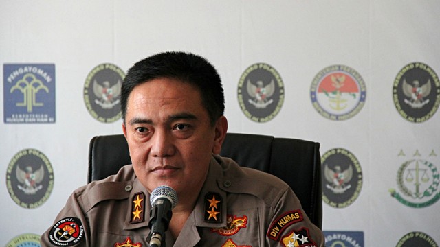 Kadiv Humas Mabes Polri, Irjen Pol M Iqbal dalam konferensi pers terkait kerusuhan pada Aksi 22 Mei. Foto: Nugroho Sejati/kumparan